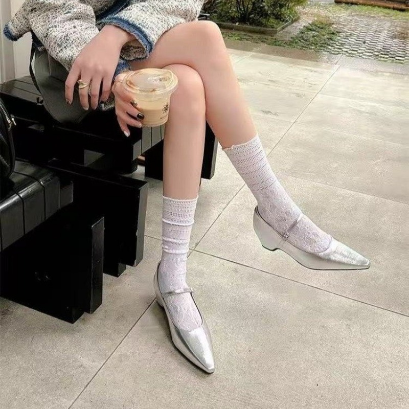 รองเท้าส้นเตารีดแบบแมรี่เจน ดี - Women'S Fashion Sandals บทวิจารณ์และราคา