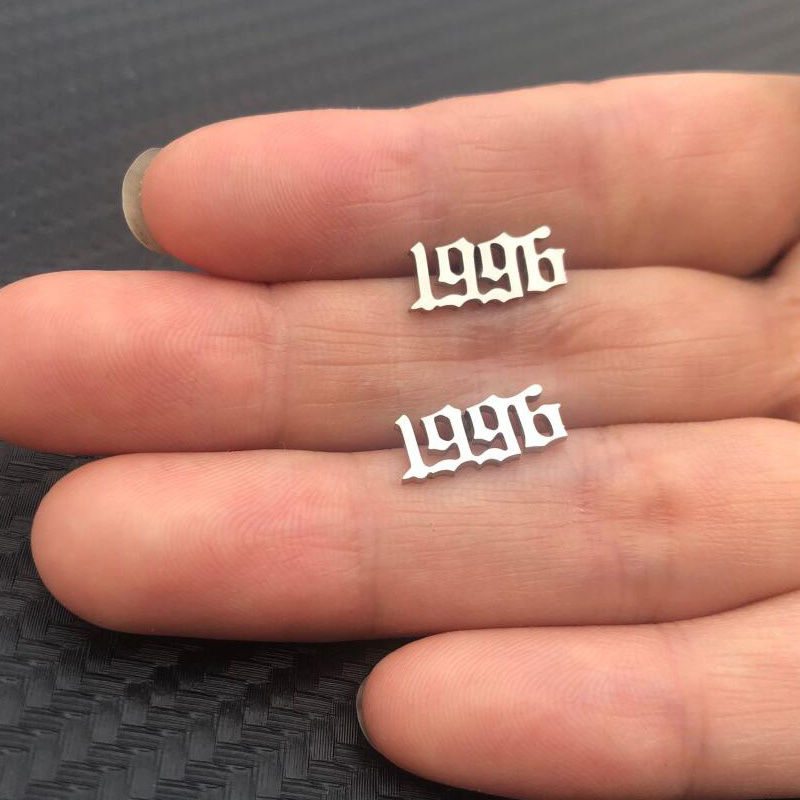 Tiny ปีสแตนเลสจำนวนต่างหูสำหรั - Women'S Fashion Year 2000 บทวิจารณ์และราคา