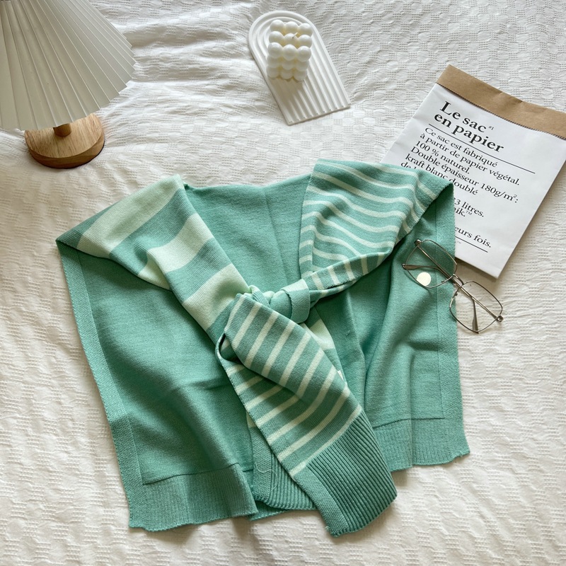 ผ้าถักคลุมไหล่ลายทางสีดำและสีข - Women'S Fashion Website บทวิจารณ์และราคา