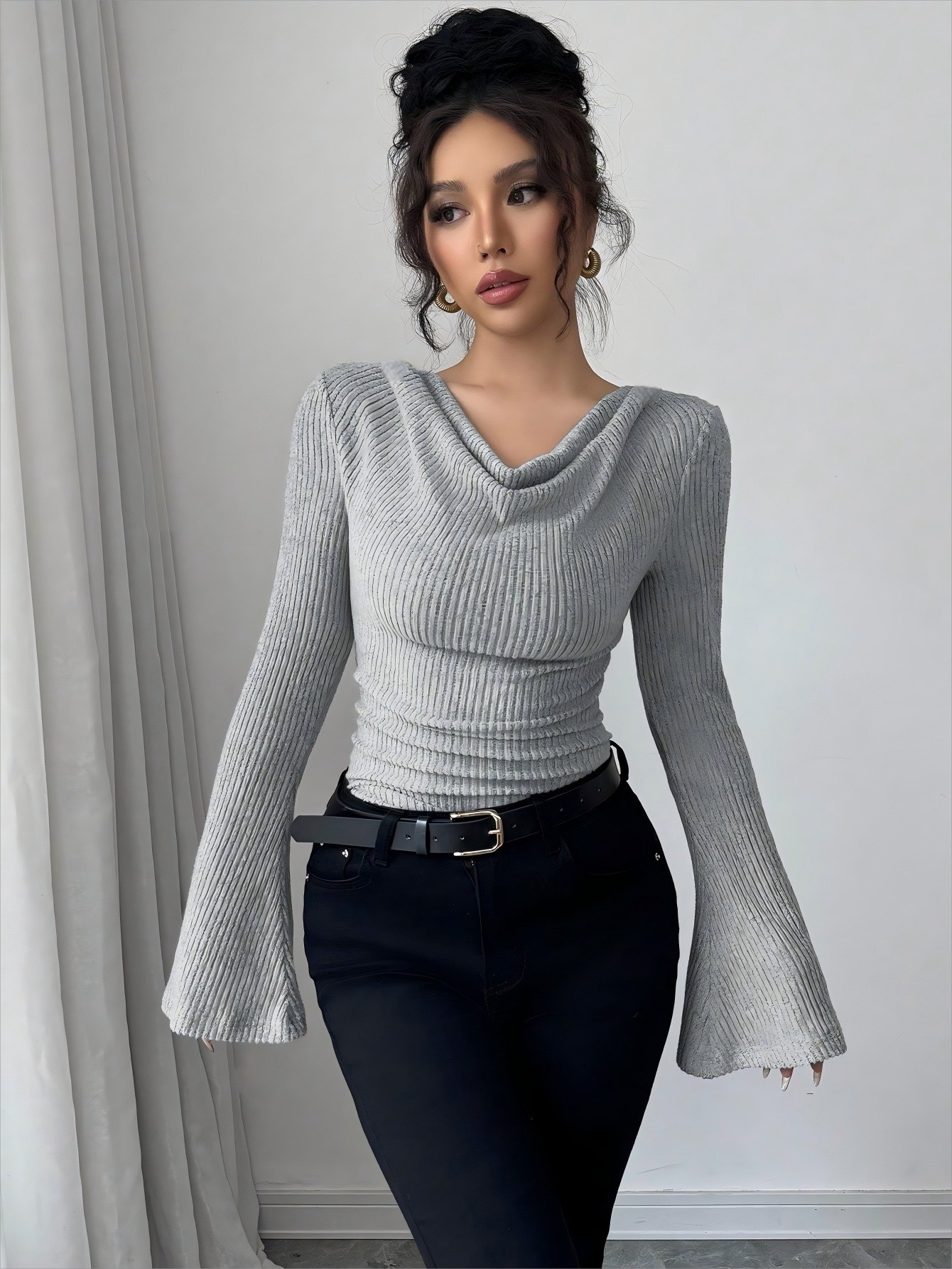 เสื้อผู้หญิงแบบเปิดไหล่ คอวัว  - Off Shoulder Top บทวิจารณ์และราคา