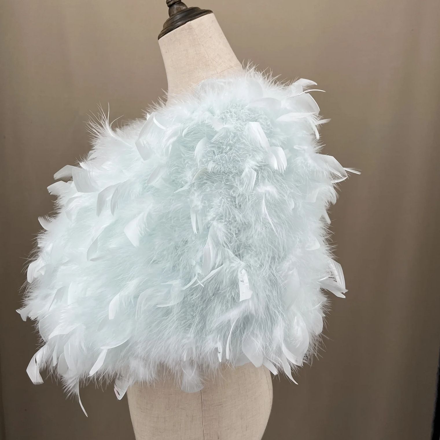 ผ้าคลุมไหล่ขนไก่งวงจริงด้วยดอก - Turkey Women Fashion บทวิจารณ์และราคา